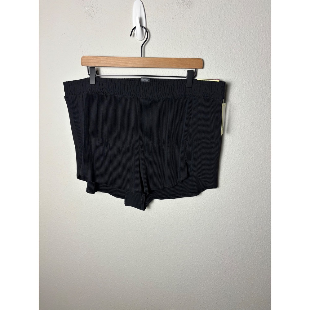 ☀️All in Motion Womens Black Pleated Shorts Mid Rise XXL NWT Activewear